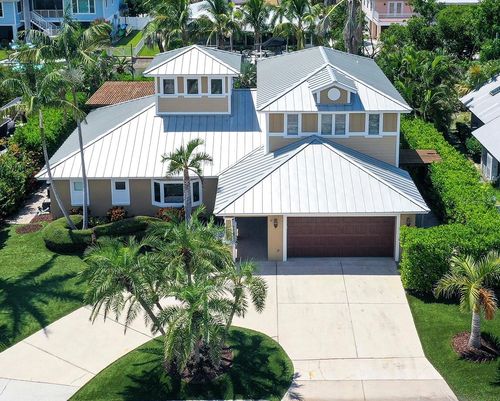 725 Penfield St, LONGBOAT KEY, FL, 34228-1451 | Card Image