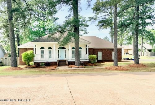 600 Bay Pointe Ln, Brandon, MS, 39047-8552 | Card Image