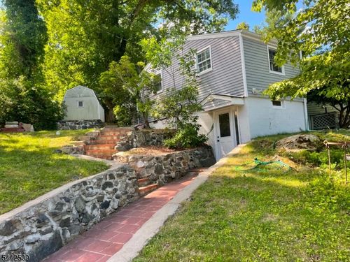 46 Oak Tree Ln, Sparta, NJ, 07871-2315 | Card Image