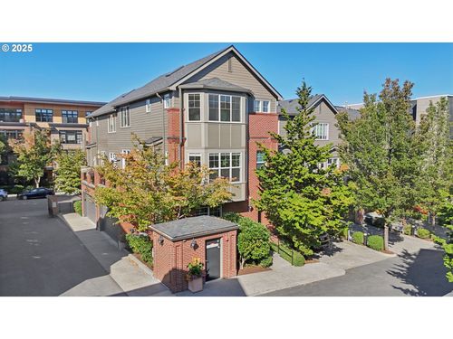 2374 Raleigh St, Portland, OR, 97210-2633 | Card Image