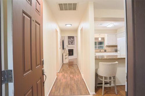 36 S High Oaks Cir, The Woodlands, TX, 77380-2899 | Card Image
