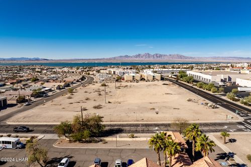 1926 Swanson Ave, Lake Havasu City, AZ, 86403-5737 | Card Image