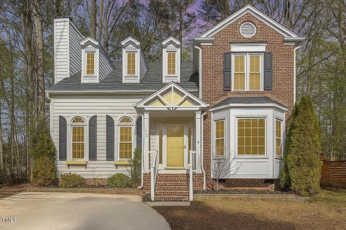 112 Solstice Cir, Cary, NC, 27513-5209 | Card Image