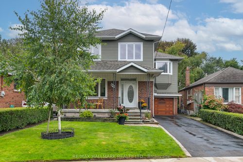 43 Ferris Rd, East York, ON, M4B1G2 | Card Image