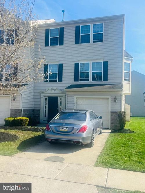 1106 Exposition Dr, WILLIAMSTOWN, NJ, 08094-6357 | Card Image