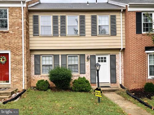 4 Chantilly Ct, ROCKVILLE, MD, 20850-2901 | Card Image
