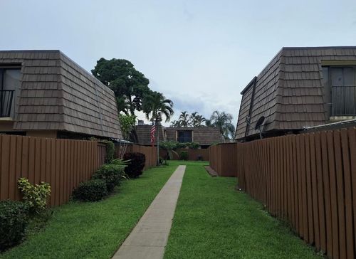 1034 Springfield Dr, West Palm Beach, FL, 33415 | Card Image