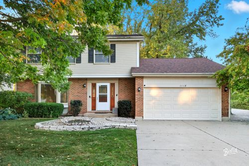 1118 Larraway Dr, Buffalo Grove, IL, 60089-1167 | Card Image
