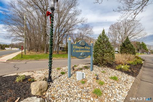 unit-82-1 Abbott Rd, Ellington, CT, 06029-3876 | Card Image