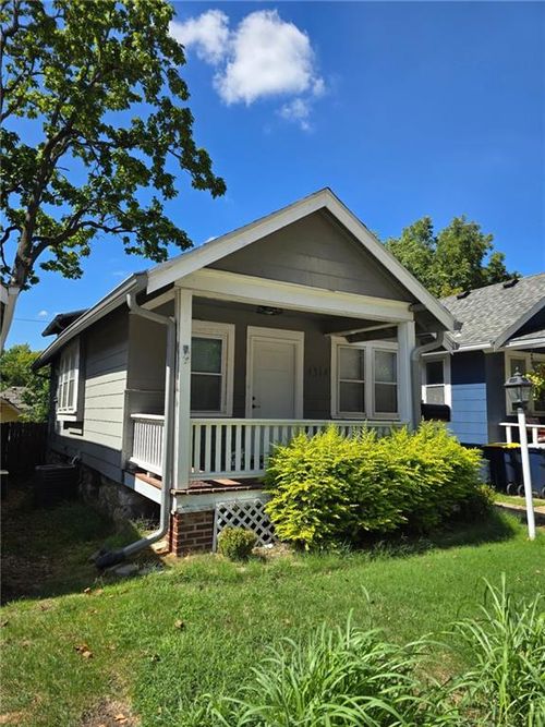 4514 Wyoming St, Kansas City, MO, 64111-4373 | Card Image