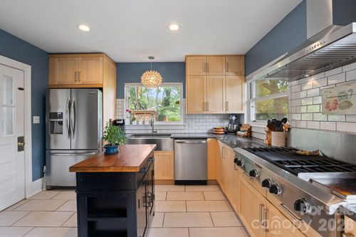 348 Beaucatcher Rd, Asheville, NC, 28805-1765 | Card Image