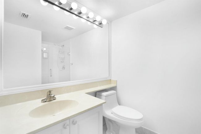 APT-902 - 900 Crestwood Ct S, Condo with 3 bedrooms, 2 bathrooms and null parking in Royal Palm Beach FL | Image 13