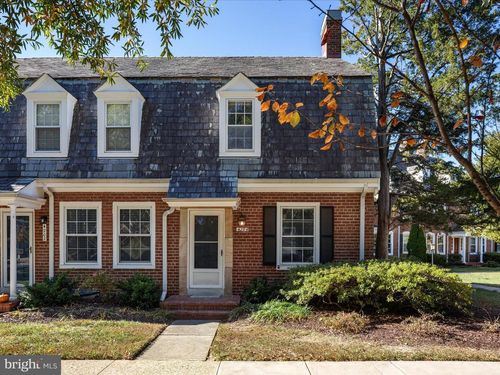 4204 34th St S, ARLINGTON, VA, 22206-1901 | Card Image