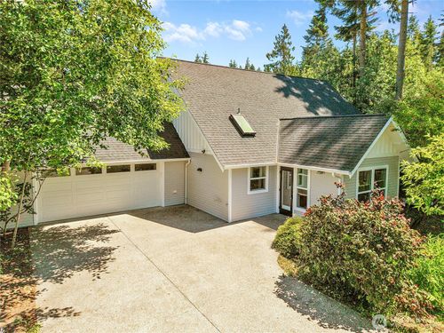 22 Pebble Ln, Port Townsend, WA, 98368-8742 | Card Image