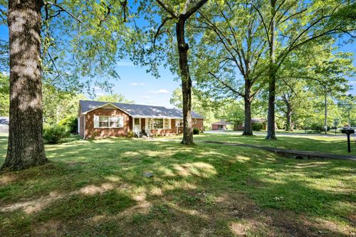 400 Edgewood Dr, Tullahoma, TN, 37388-2822 | Card Image