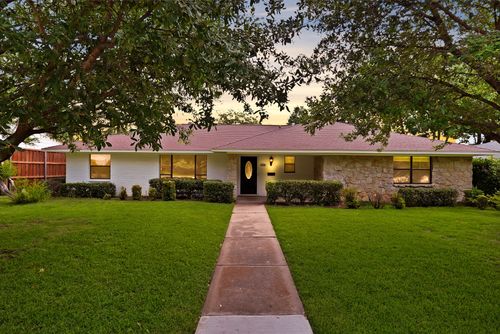 4949 Mill Run Rd, Dallas, TX, 75244-6530 | Card Image