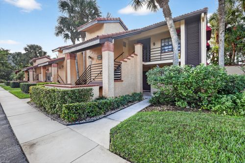 104-11281 Aspen Glen Dr, Boynton Beach, FL, 33437-1822 | Card Image