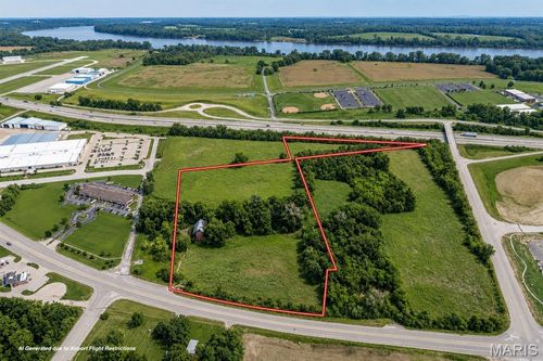 18357 Chesterfield Airport Rd, Chesterfield, MO, 63005-1009 | Card Image