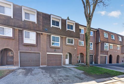 9-443 Manse Road, Scarborough, ON, M1E3V7 | Card Image