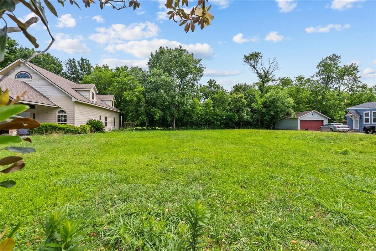 Land in Houston 5