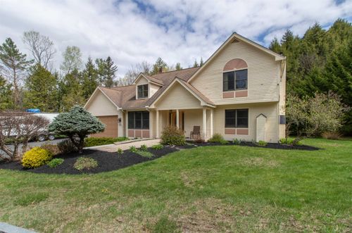322 Farmer Dr, St. Johnsbury, VT, 05819-1451 | Card Image