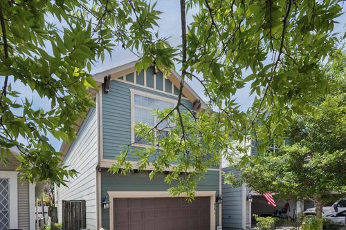 a-814 W 26th St, Houston, TX, 77008-2194 | Card Image