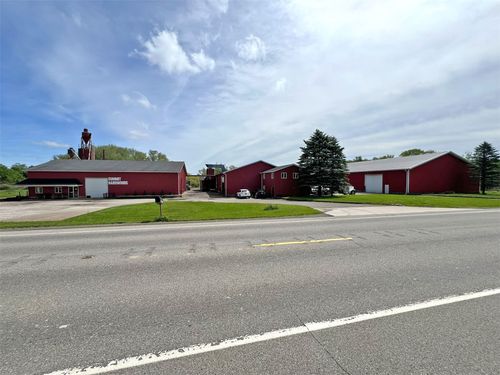 9711 Perry Hwy, Waterford, PA, 16441-9204 | Card Image