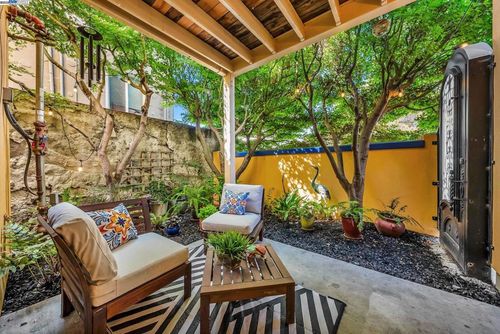 apt-1-400 Wayne Ave, Oakland, CA, 94606-1167 | Card Image