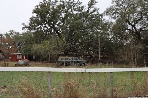 367 Waxwing Dr, Poteet, TX, 78065-4578 | Card Image