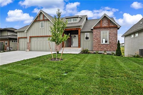 17312 Earnshaw St, Overland Park, KS, 66221-7897 | Card Image