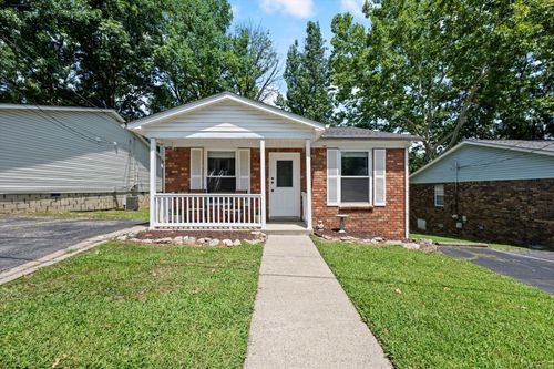 102 Five Oaks Dr, Nashville, TN, 37217-1204 | Card Image