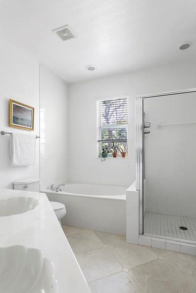 Master Bath | Image 18