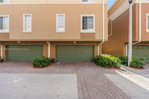 1706-2991 Ne 185th St, Aventura, FL, 33180-2904 | Card Image