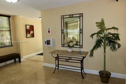 apt-516-3801 Environ Blvd, Lauderhill, FL, 33319-4292 | Card Image