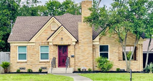704 Sue St, Houston, TX, 77009-2758 | Card Image