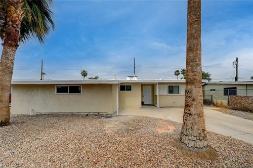 2317 Howard Dr, Las Vegas, NV, 89104-4222 | Card Image