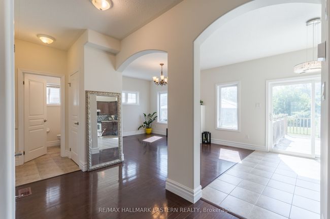 553 Carriage Lane, House other with 4 bedrooms, 3 bathrooms and 2 parking in Peterborough ON | Image 5
