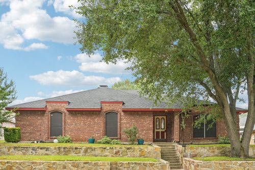 634 Rickey Canyon Ave, Desoto, TX, 75115-5080 | Card Image