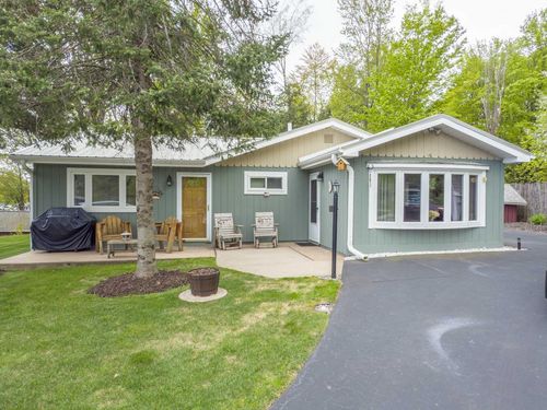 W10655 Parkway Lane, Elcho, WI, 54428 | Card Image