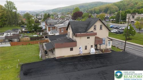 1635 Broadway, Bethlehem, PA, 18015-3903 | Card Image