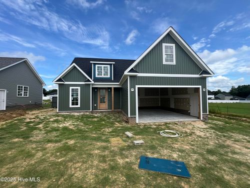 4511 Fairhaven Dr, Wilson, NC, 27893-3776 | Card Image