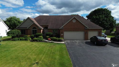 1461 Smith Rd, Temperance, MI, 48182-1038 | Card Image