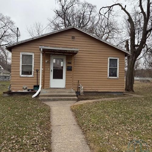 2400 Center, Sioux City, IA, 51103 | Card Image