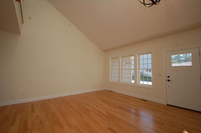 2D - 18 Sheffield St, Condo with 2 bedrooms, 3 bathrooms and null parking in Hudson NH | Image 6
