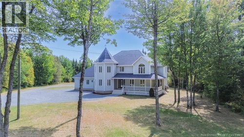 2332 Hanwell Rd, Hanwell, NB, E3E2E1 | Card Image