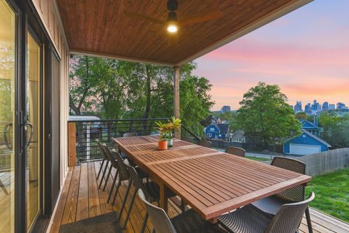 518 S 10th St, Nashville, TN, 37206-3040 | Card Image