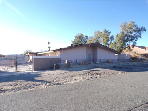 13627 Hermano Way, Desert Hot Springs, CA, 92240-6331 | Card Image