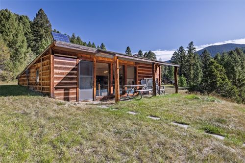 601 Whites Gulch Rd, Townsend, MT, 59644-9512 | Card Image