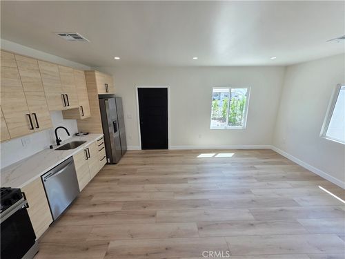 17103 Kingsbury, Granada Hills, CA, 91344 | Card Image