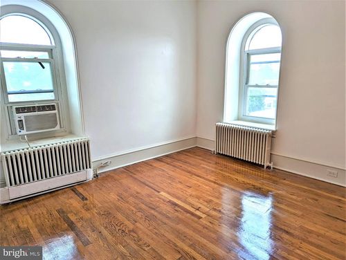 3b-5606 Ridge Ave, PHILADELPHIA, PA, 19128-2735 | Card Image